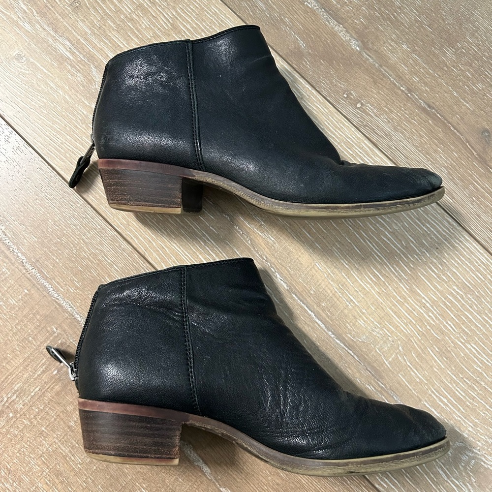 Lucky Brand boots size 7